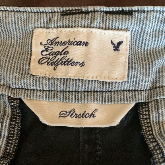 American Eagle stretchy fit black shorts Size 6 - Picture 2 of 7